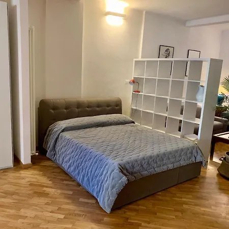 Loft Del Pratello Lägenhet Bologna