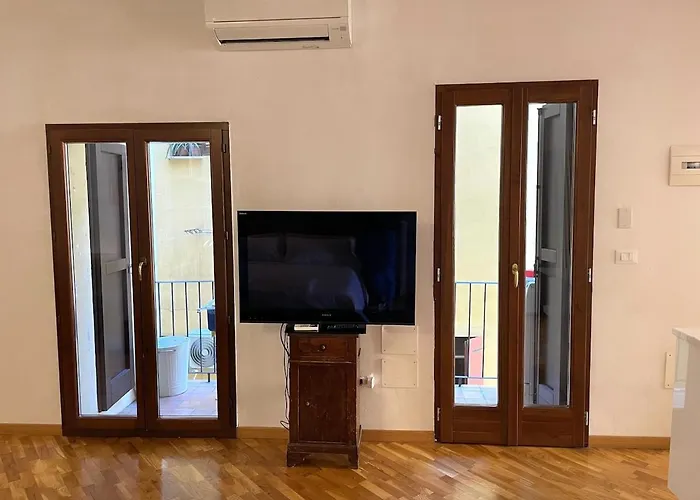 Loft Del Pratello Апартаменты *