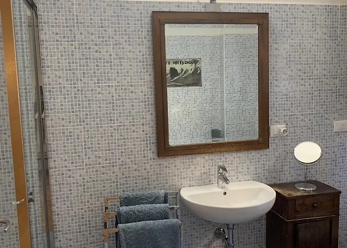 Loft Del Pratello شقة